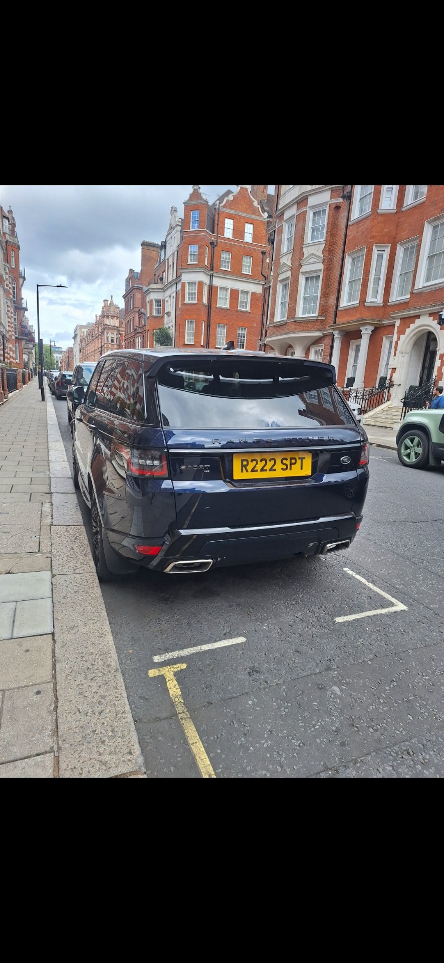 R222 SPT private number plate on a Land Rover Range Rover, spotted in London