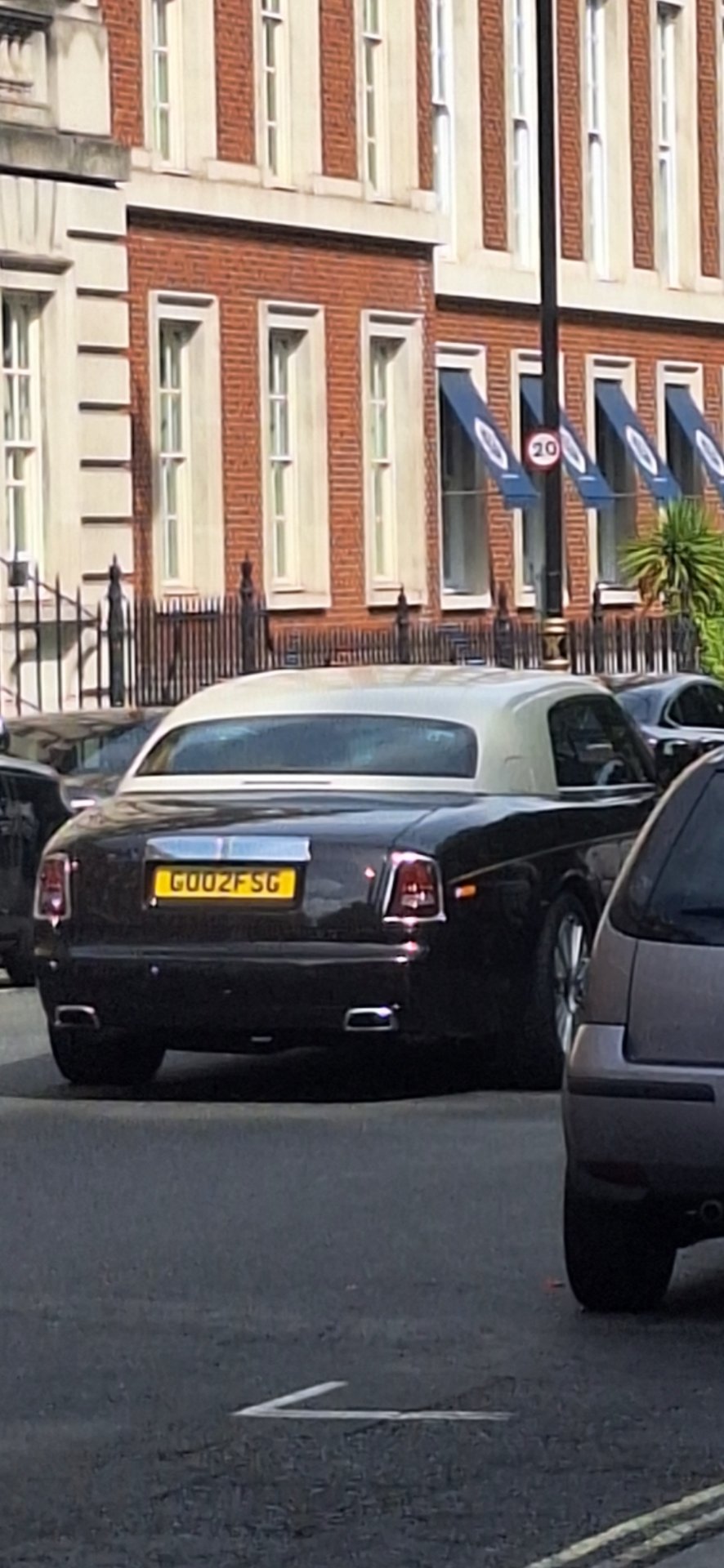 GO02 FSG private number plate on a Rolls-Royce, spotted in London