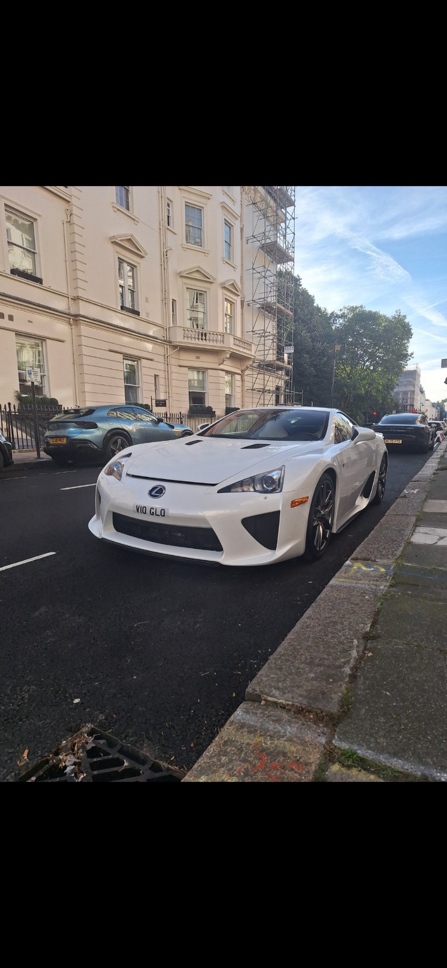 V10 GLO spotted on Lexus