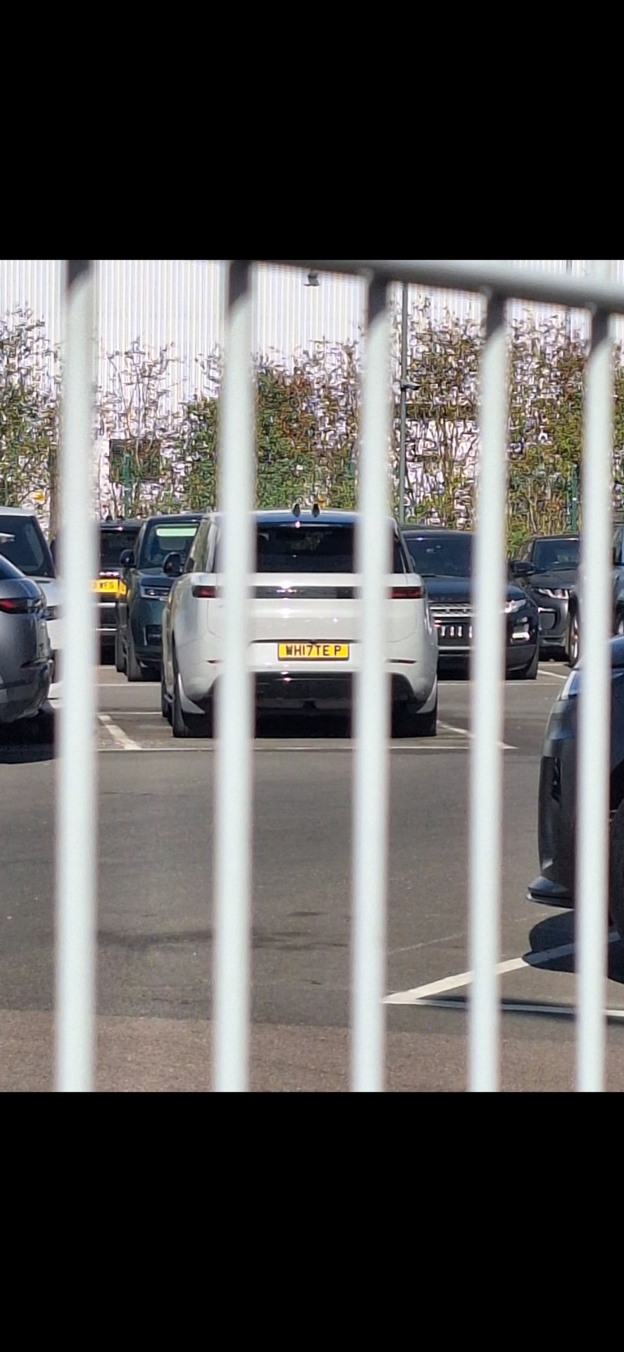 WH17 TEP spotted on Land Rover