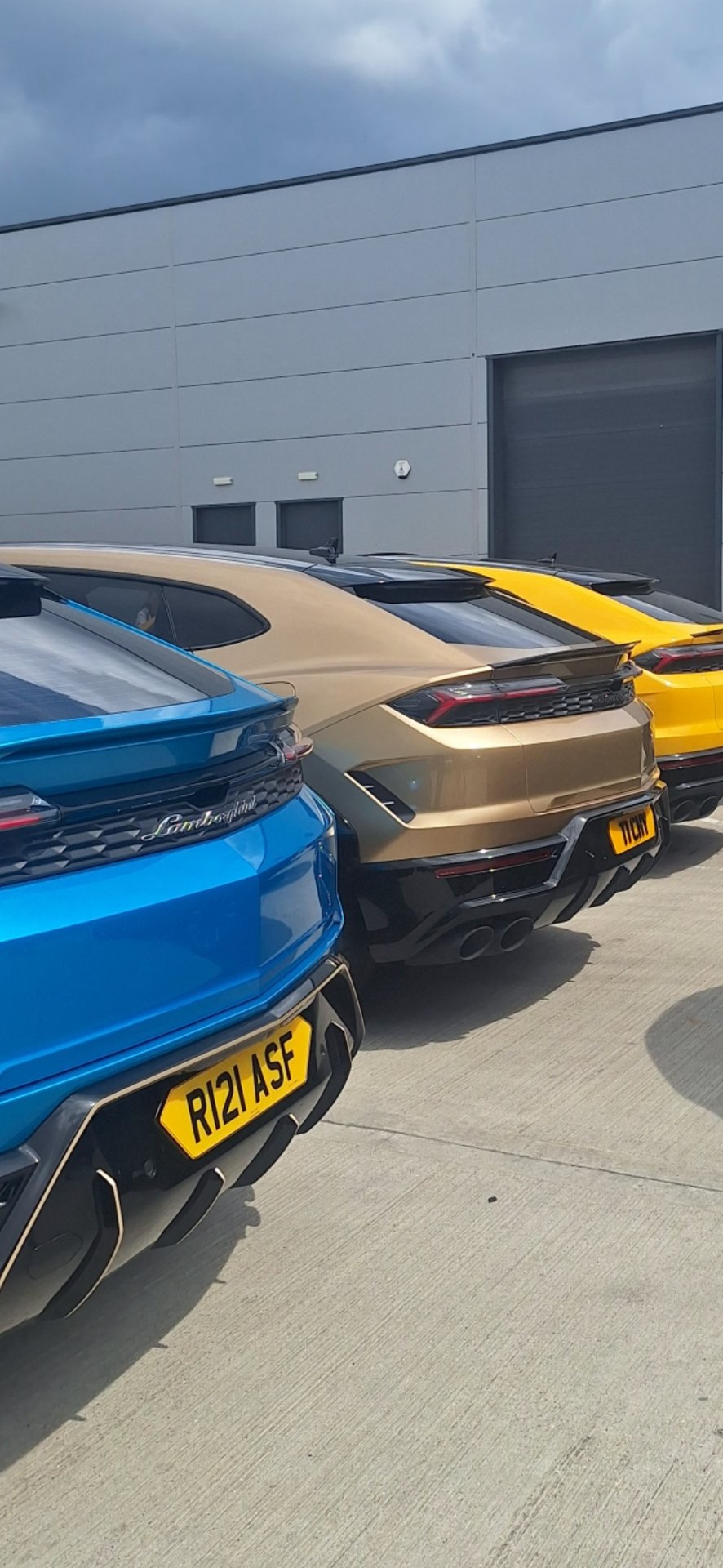 T1 CHY spotted on Lamborghini Urus SE