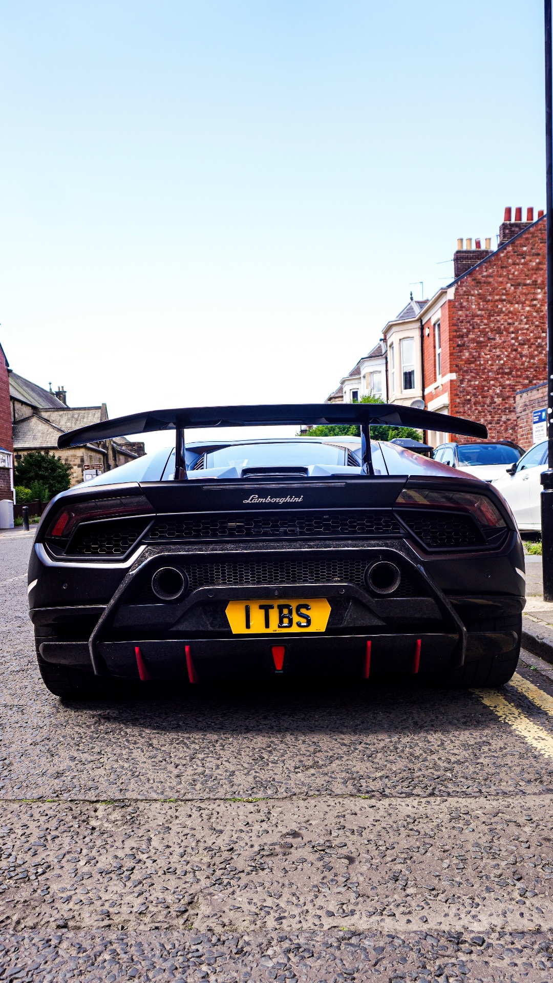 1 TBS spotted on Lamborghini Huracan