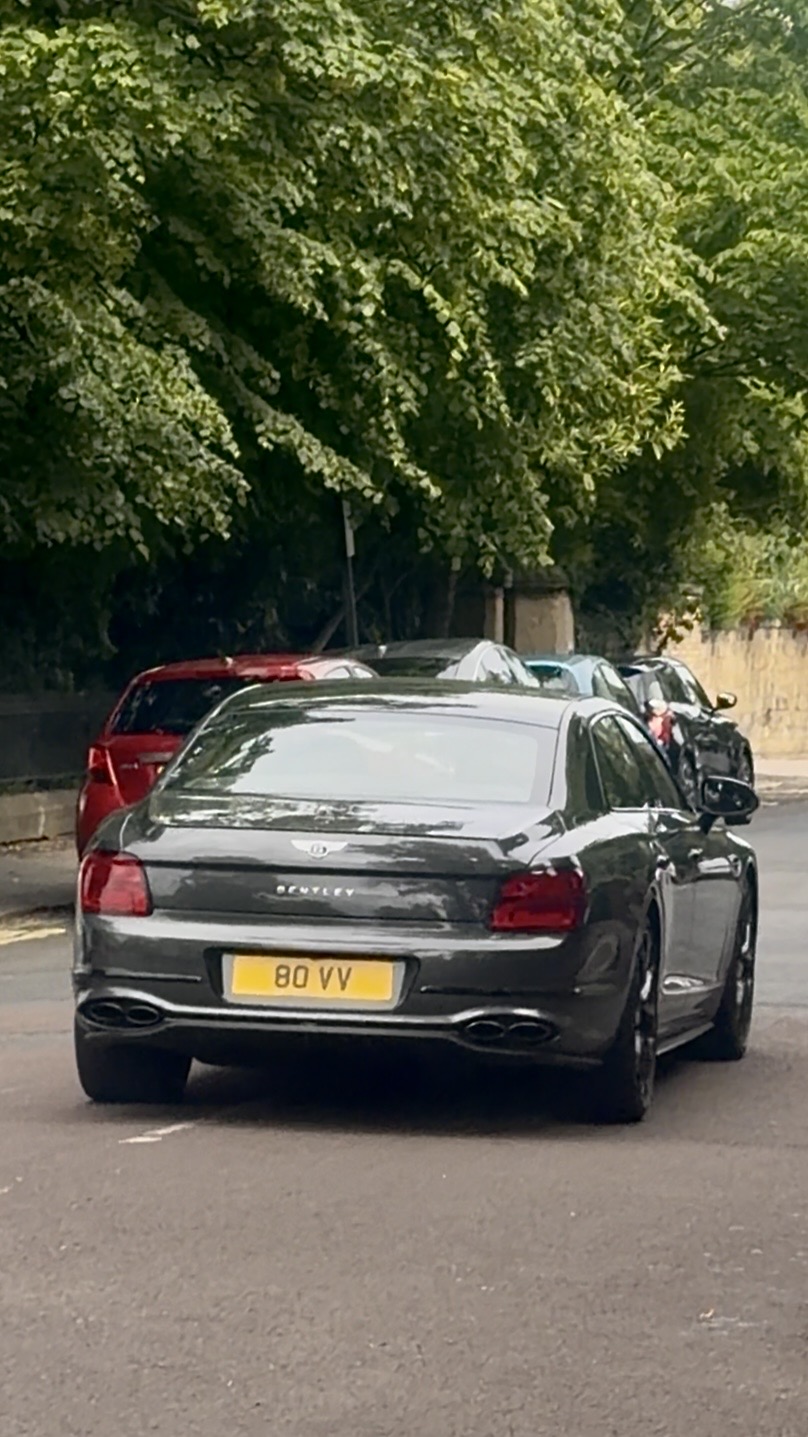 80 VV spotted on Bentley Flying Spur
