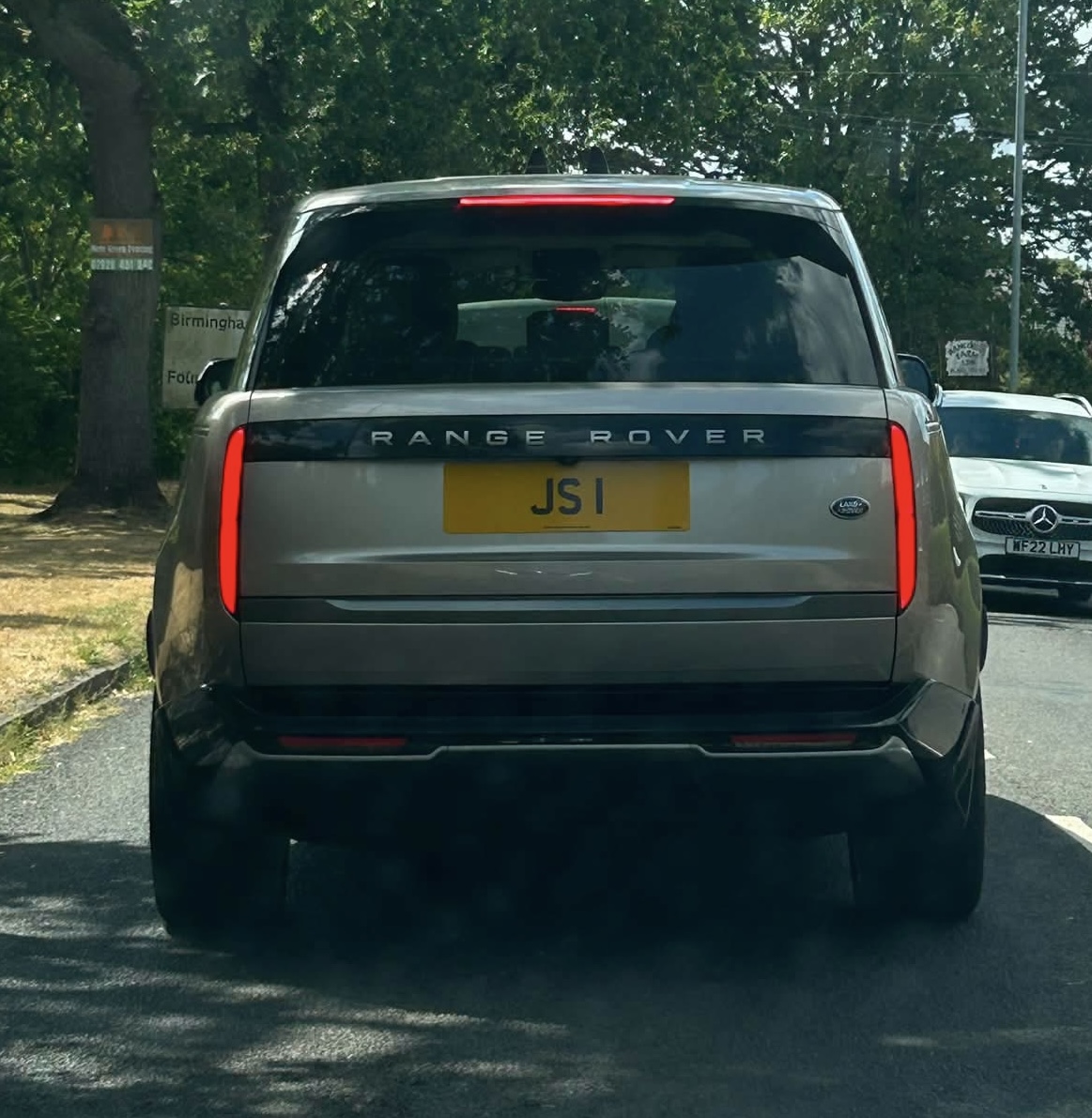 JS 1 spotted on Land Rover Range Rover