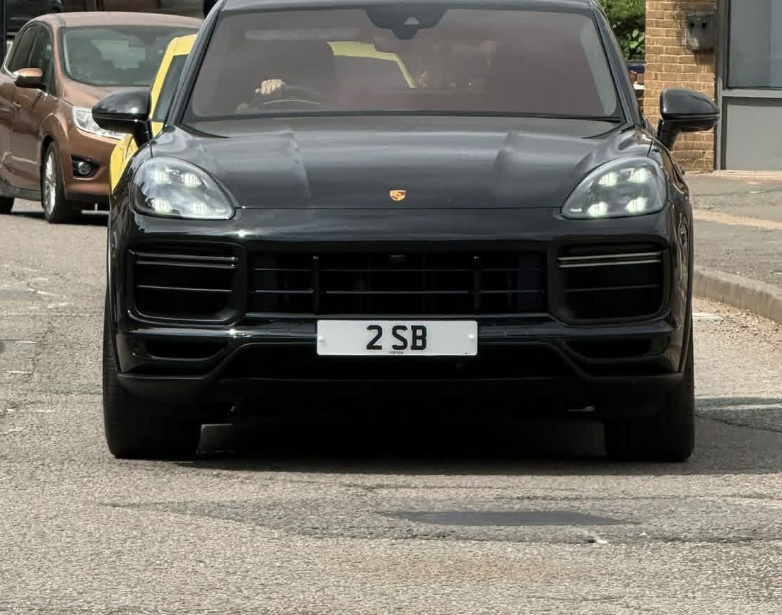2 SB spotted on Porsche Cayenne Turbo GT