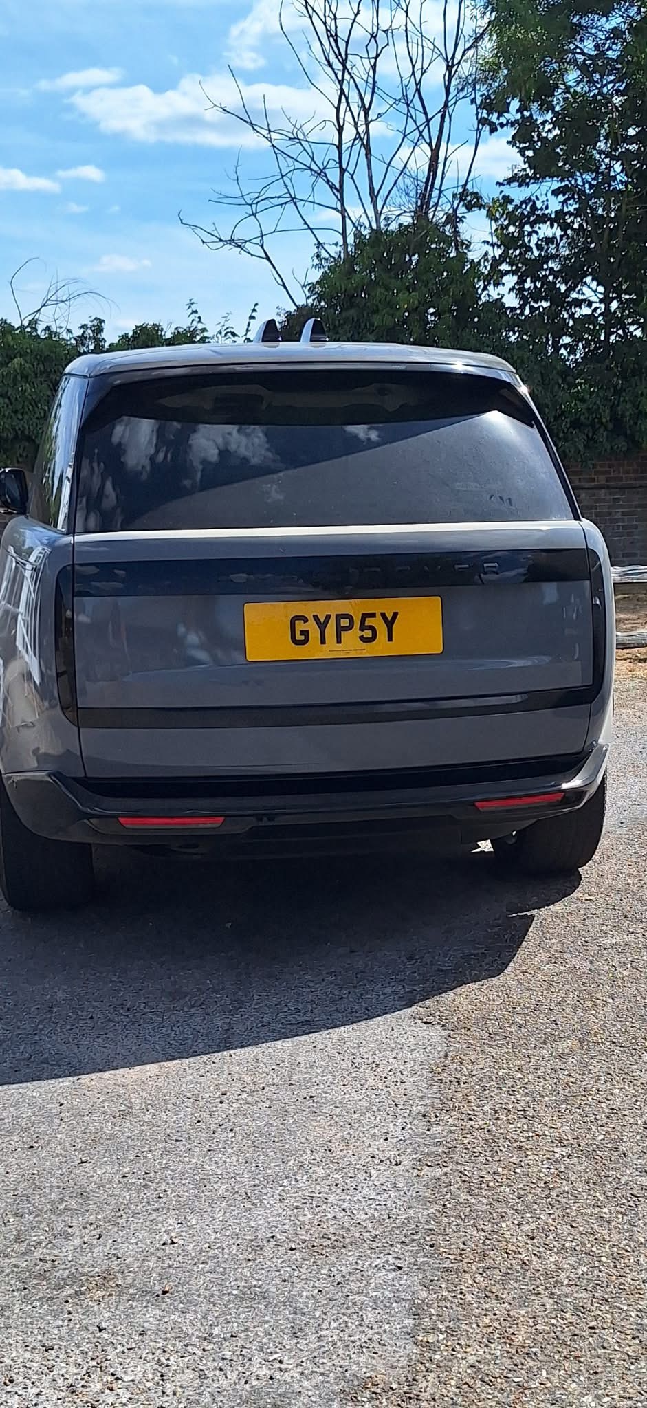 GYP 5Y spotted on Land Rover Range Rover