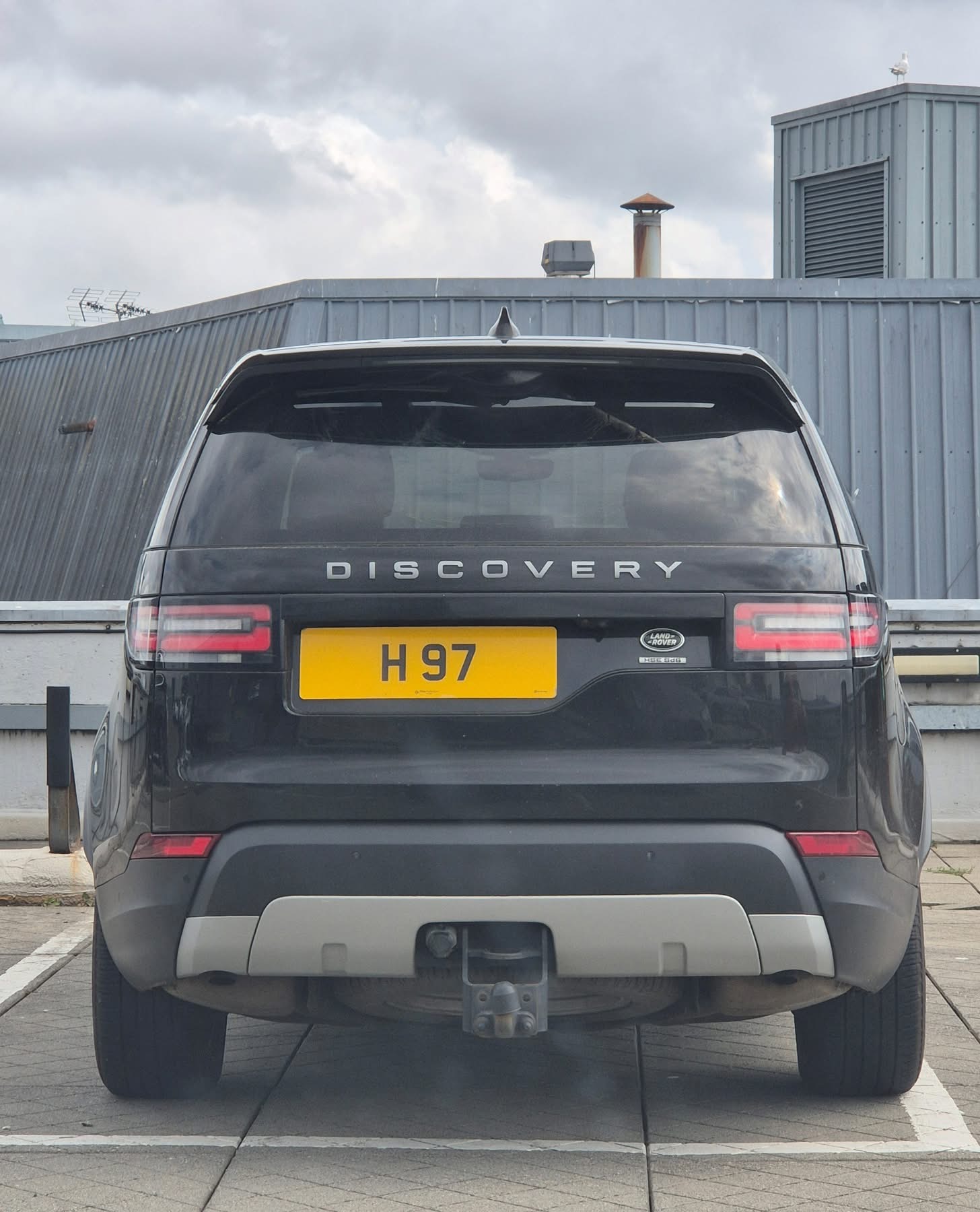 H 97 spotted on Land Rover Discovery