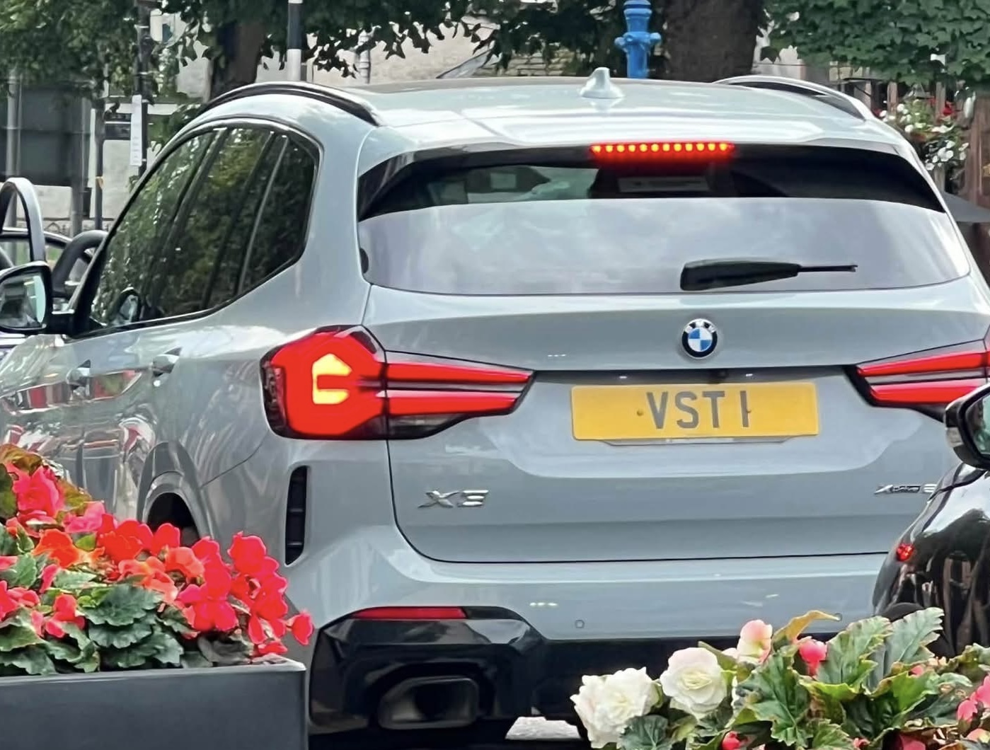 VST 1 spotted on BMW X3