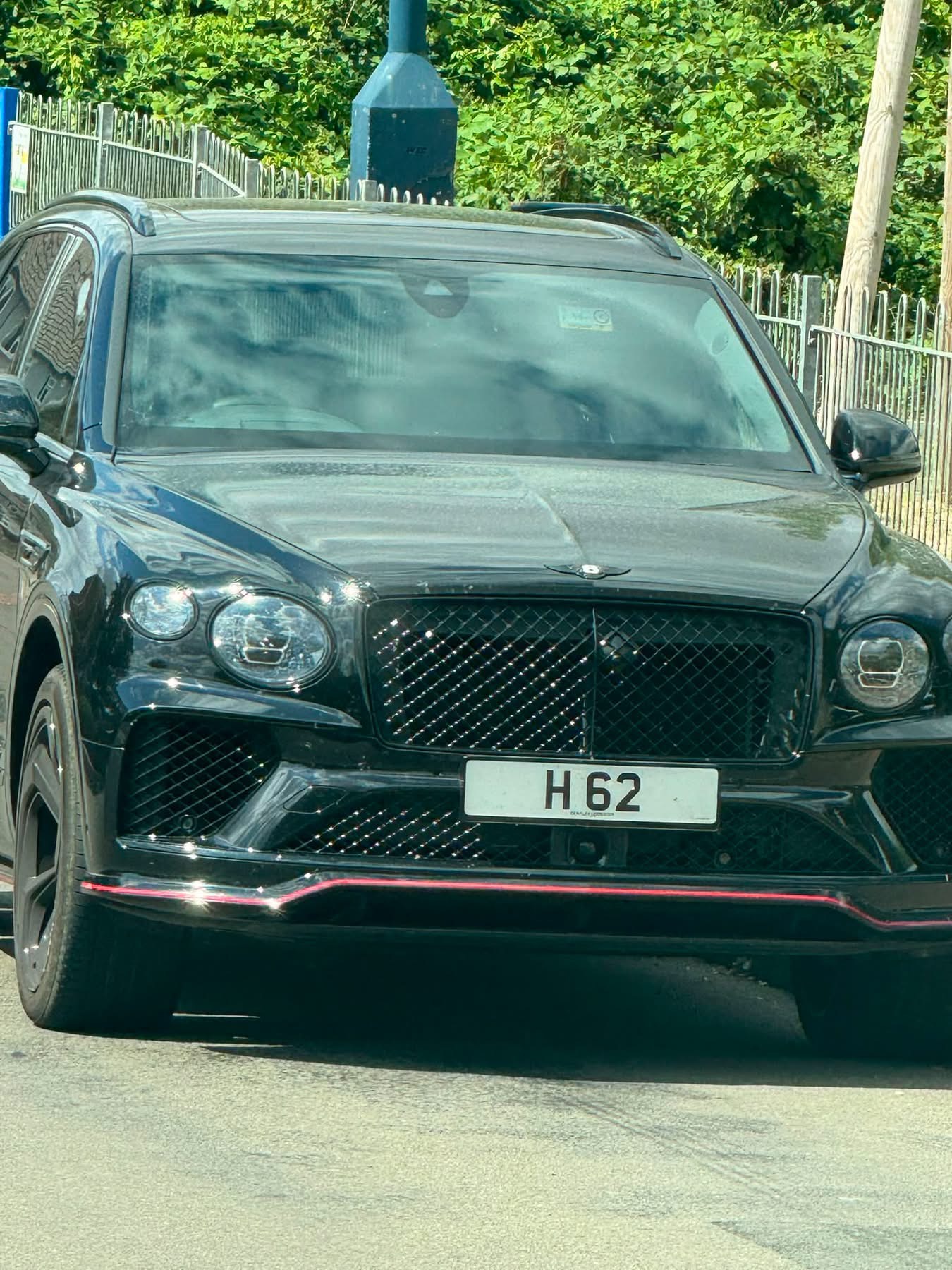 H 62 spotted on Bentley Bentayga