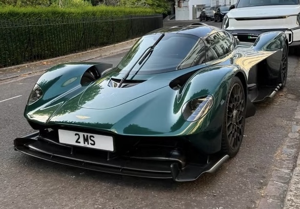 2 MS spotted on Aston Martin Valkyrie