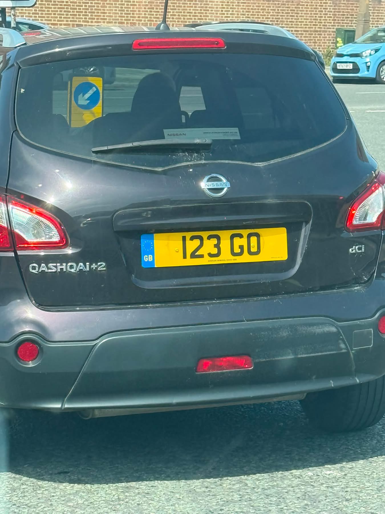 123 GO spotted on Nissan Qashqai