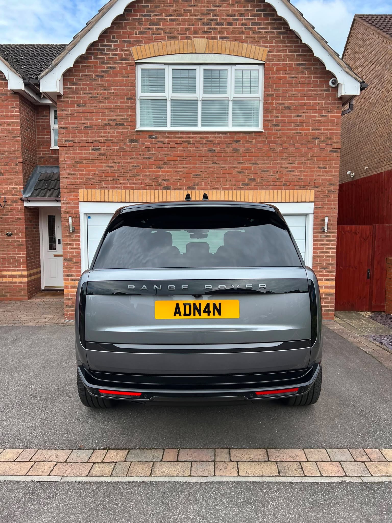 ADN 4N private number plate on a Land Rover Range Rover