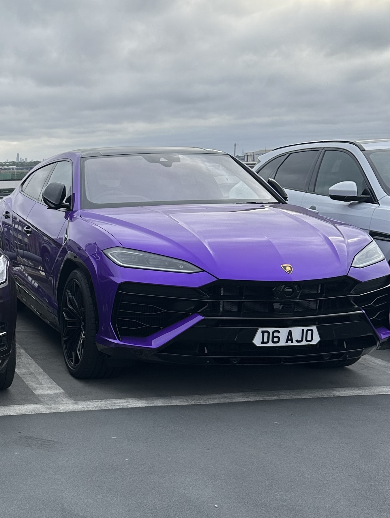 D6 AJO spotted on Lamborghini Urus SE