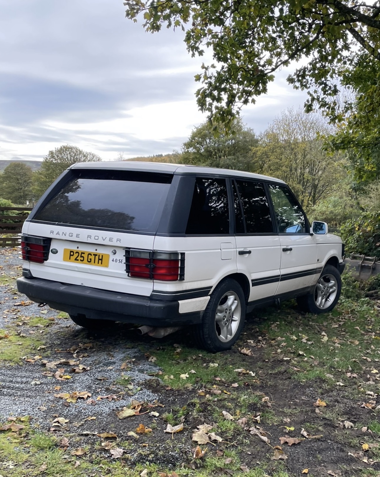 P25 GTH spotted on Land Rover Range Rover