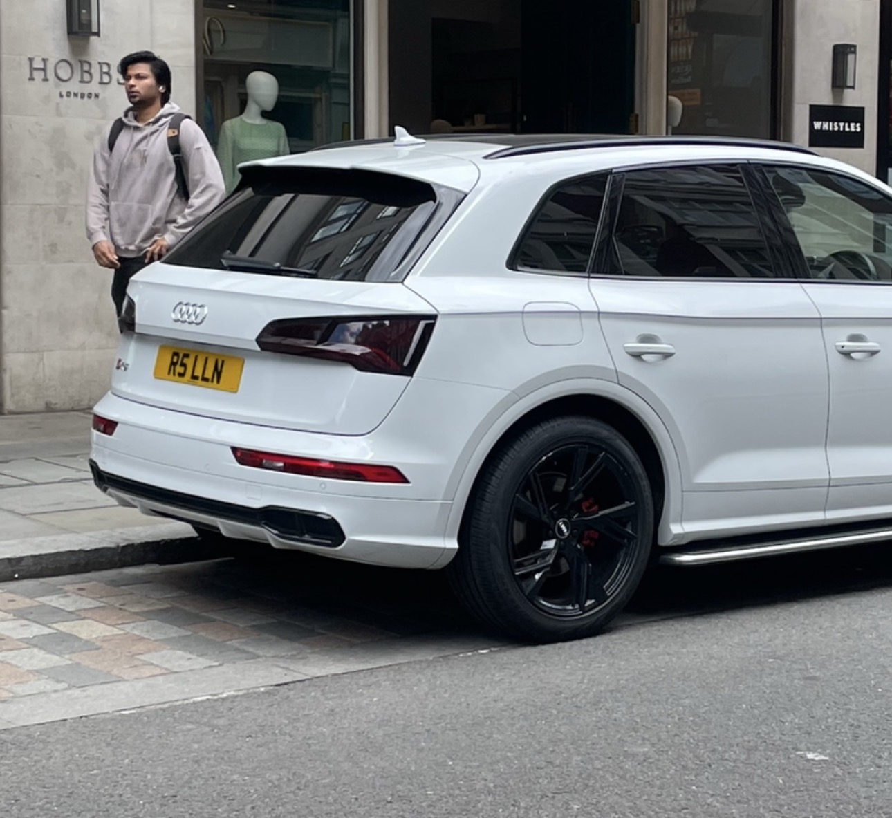 R5 LLW spotted on Audi SQ5