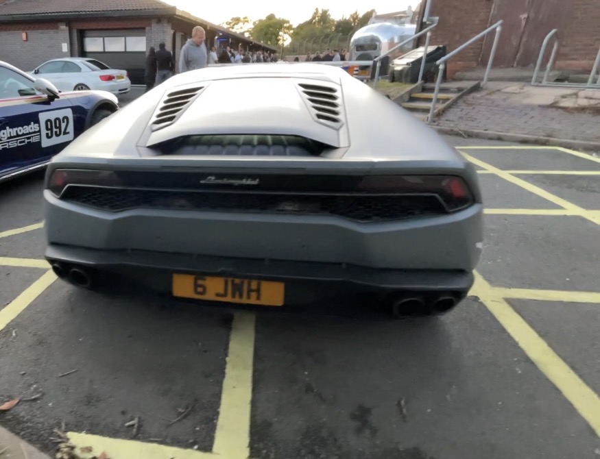 6 JWH spotted on Lamborghini Huracan