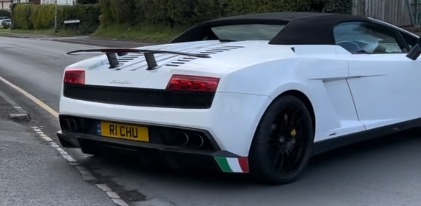 R1 CHU spotted on Lamborghini Gallardo Superleggera Spyder
