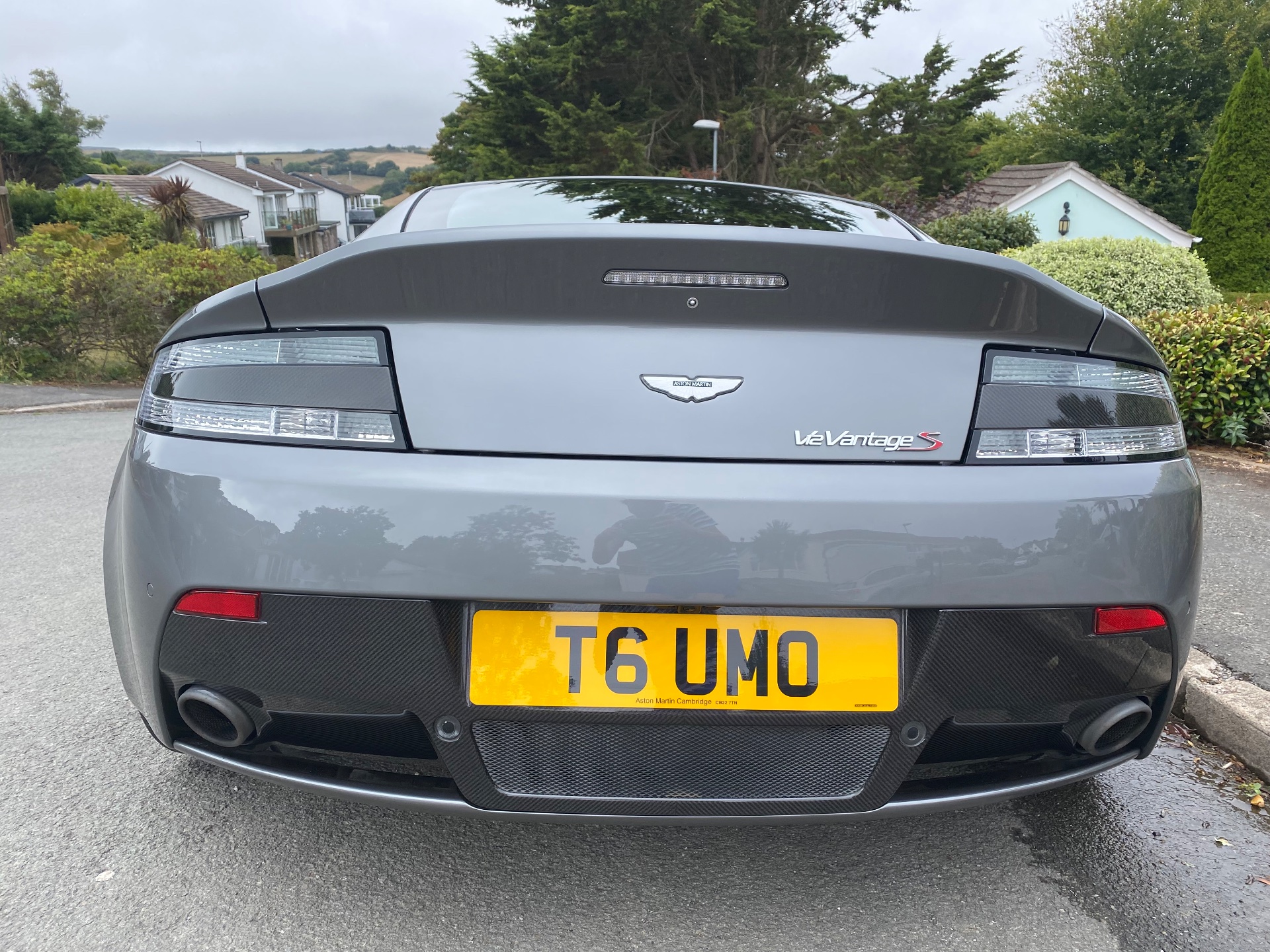 T6 UMO spotted on Aston Martin V12 Vantage