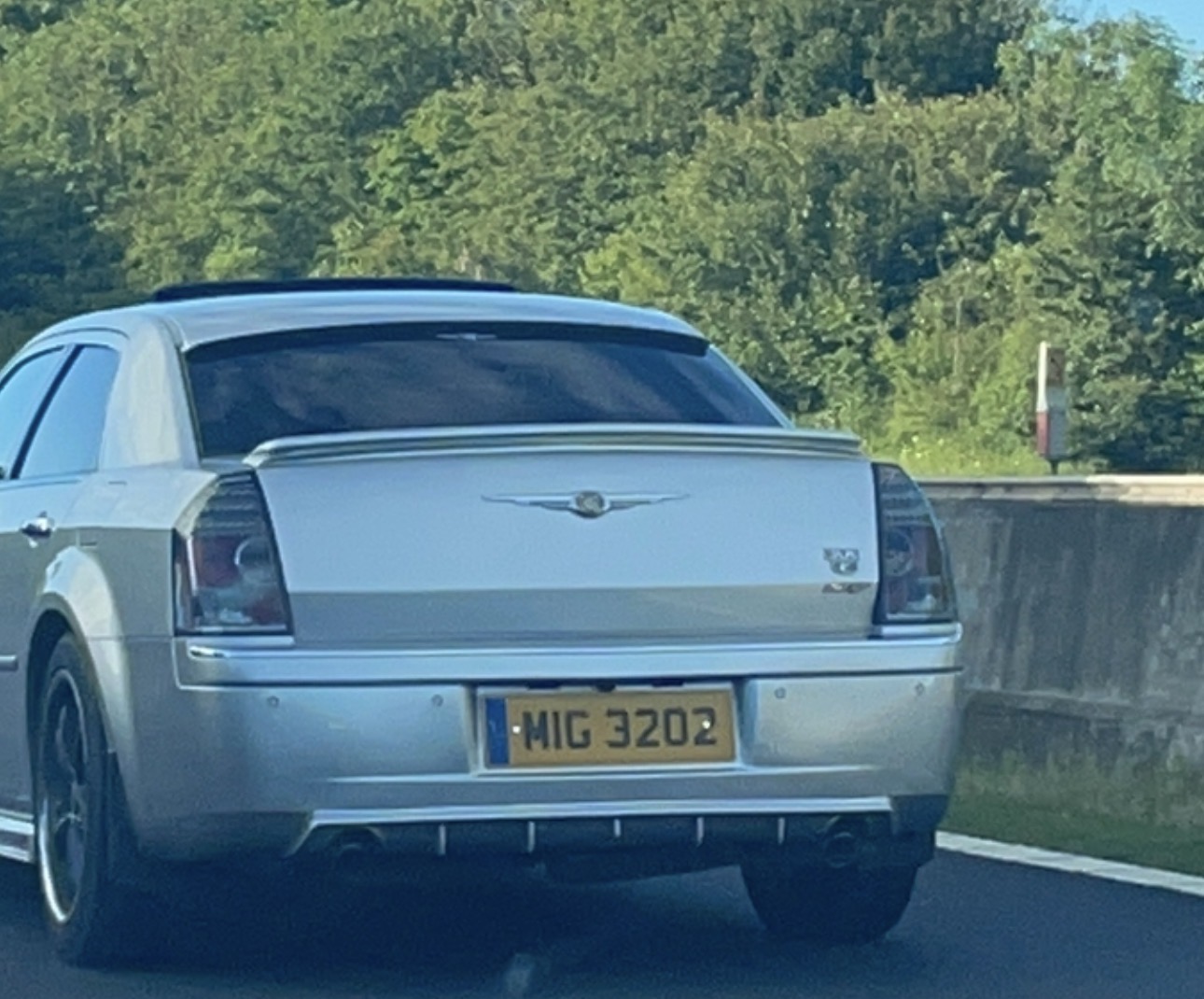 MIG 3202 spotted on Chrysler 300C
