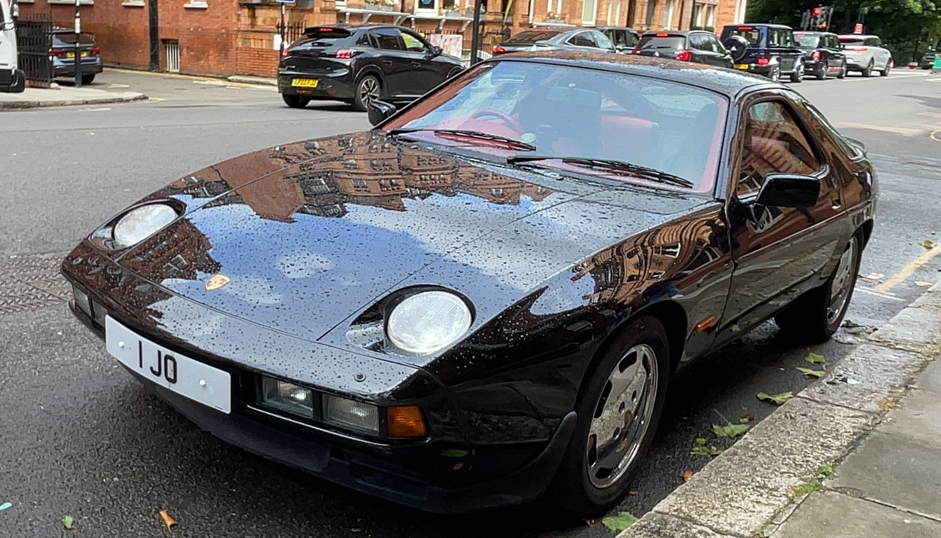 1 JO spotted on Porsche 928