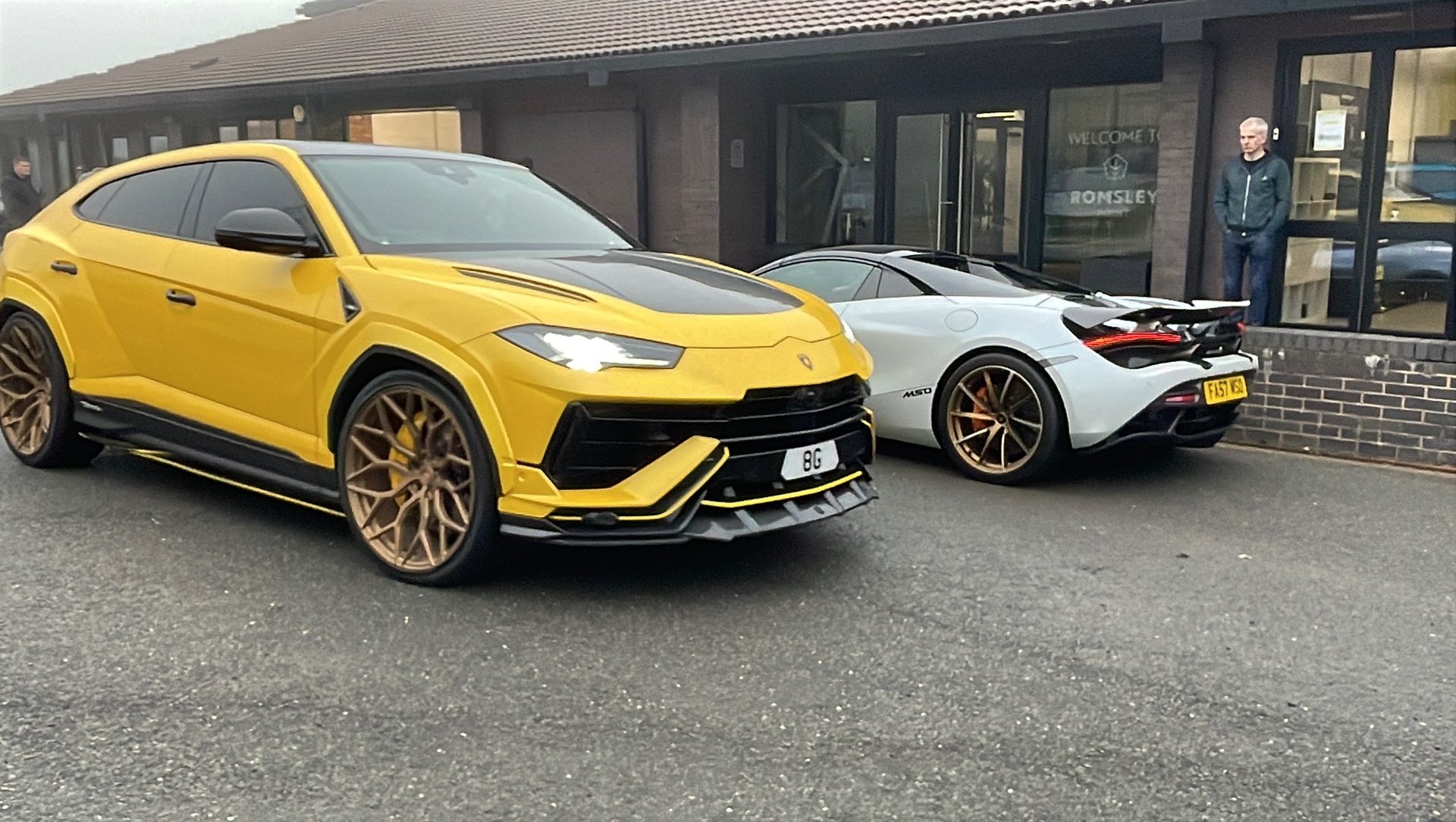 8 G spotted on Lamborghini Urus Performante