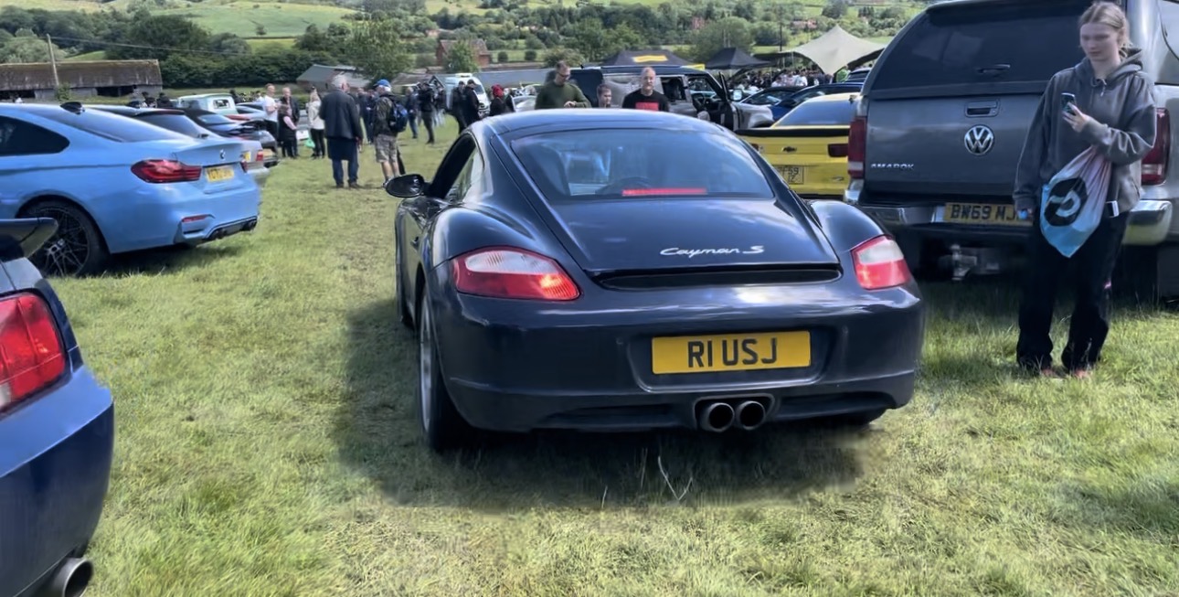 R1 USJ spotted on Porsche 987 Cayman S