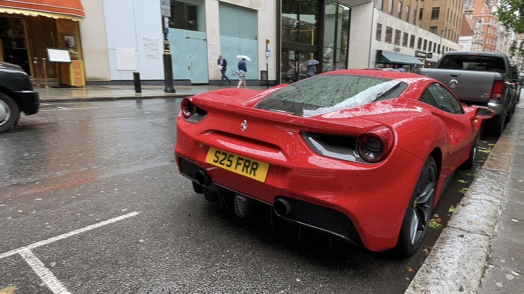 S25 FRR spotted on Ferrari 488