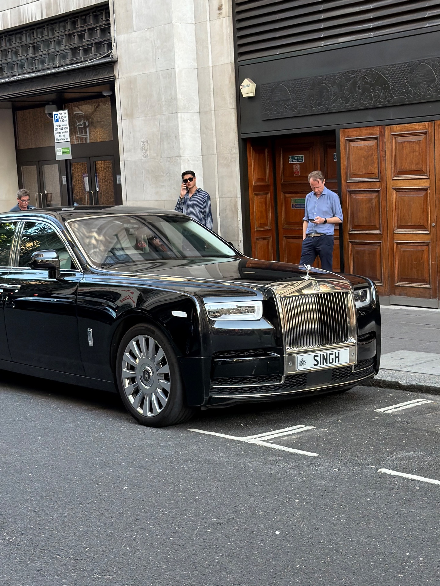 S1 NGH private number plate on a Rolls-Royce, spotted in Kensington, London