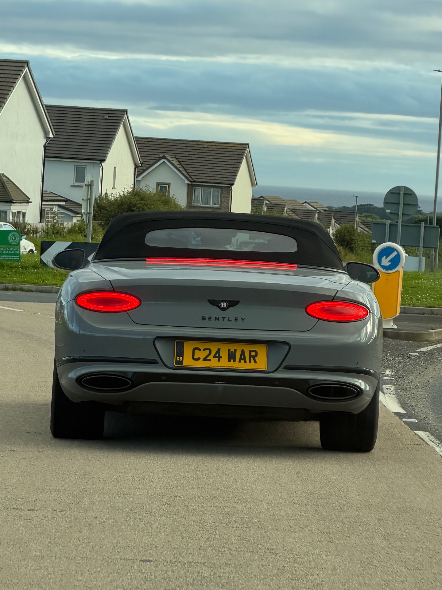 C24 WAR spotted on Bentley Continental GTC