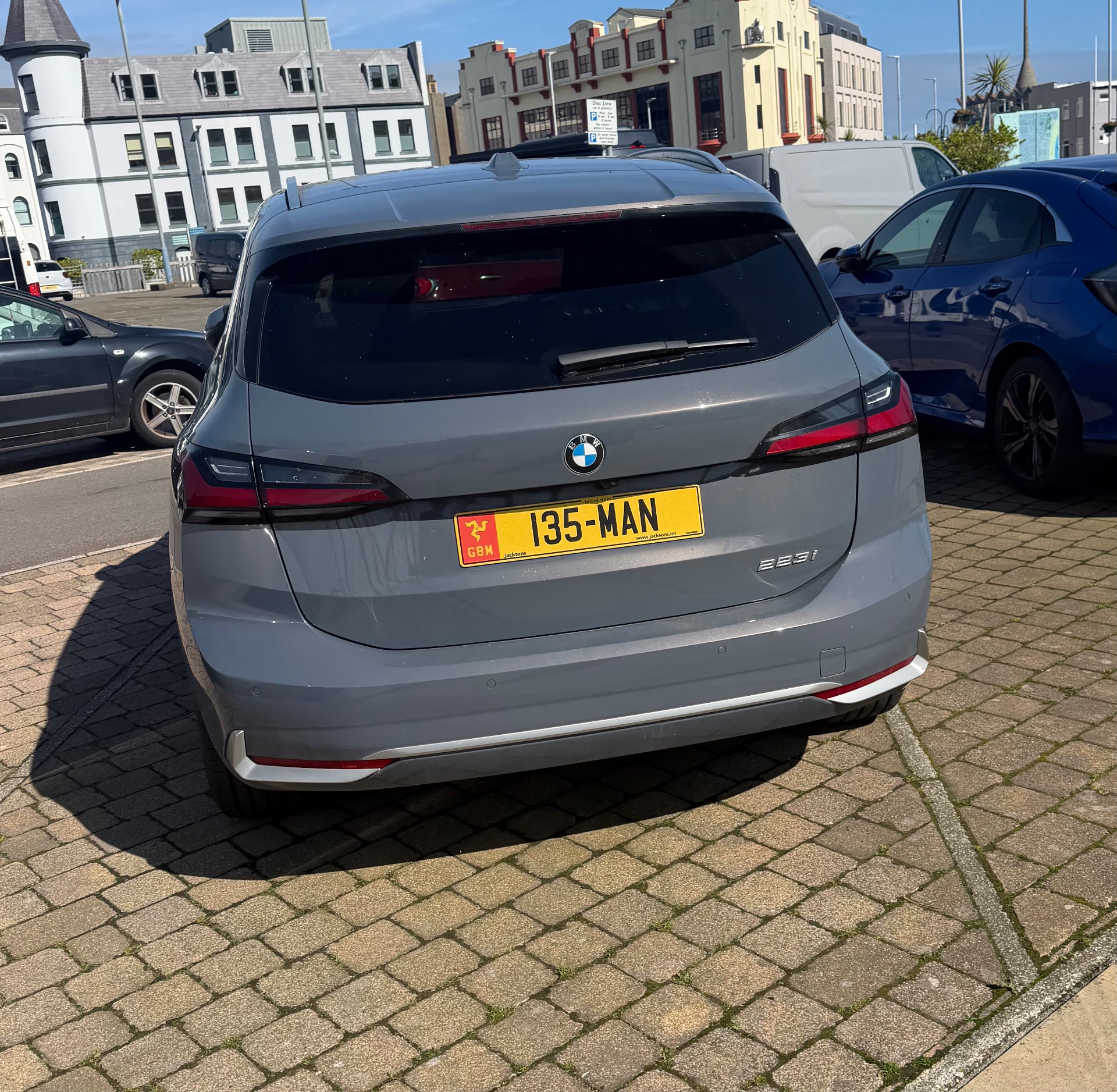 135 MAN spotted in Douglas