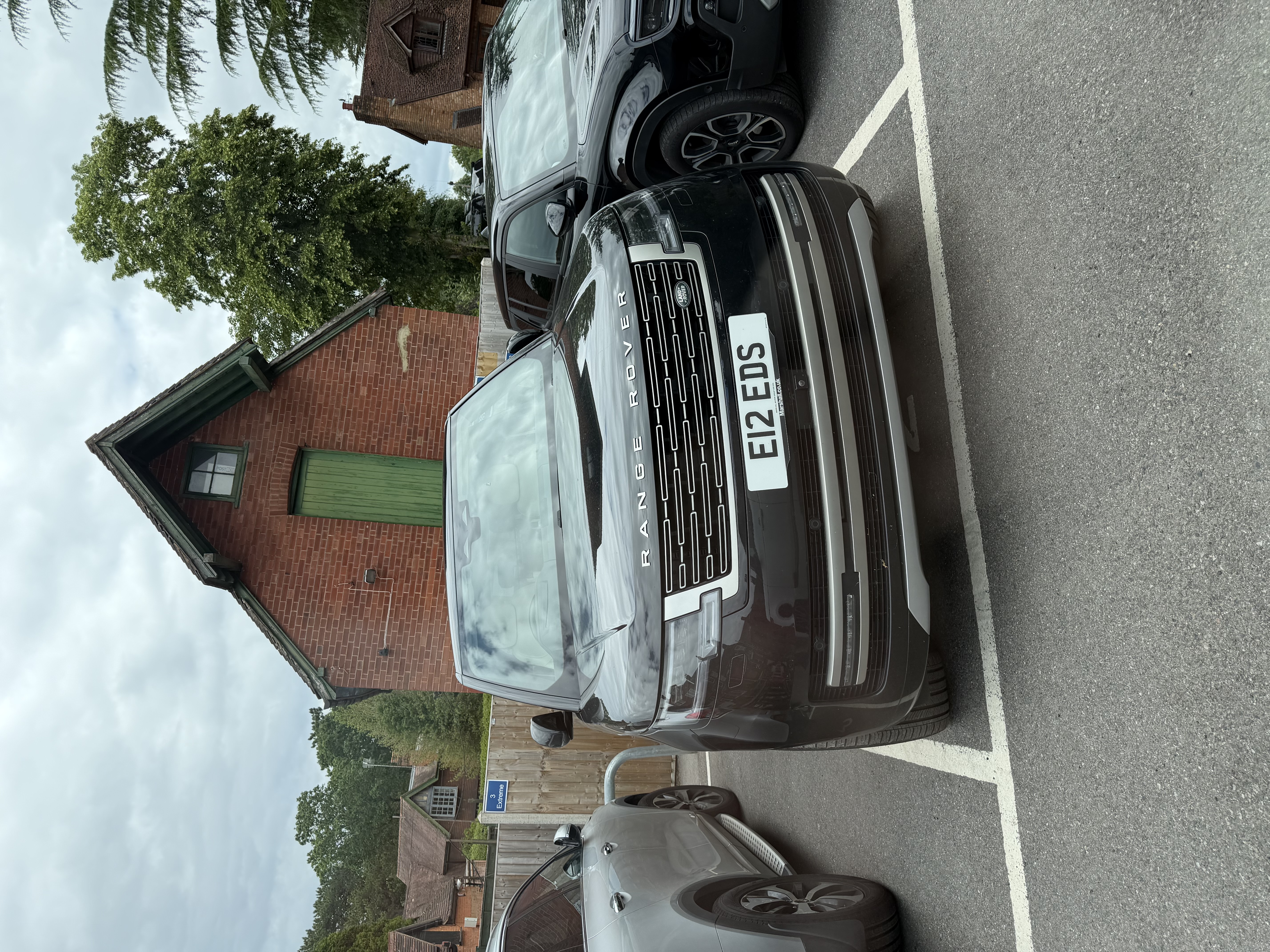 E12 EDS spotted on Land Rover Range Rover