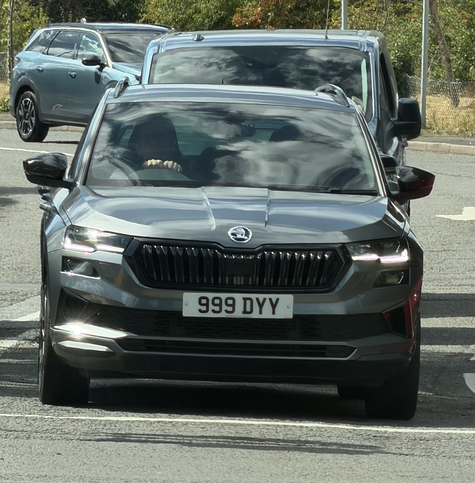 999 DYY spotted on Skoda Karoq