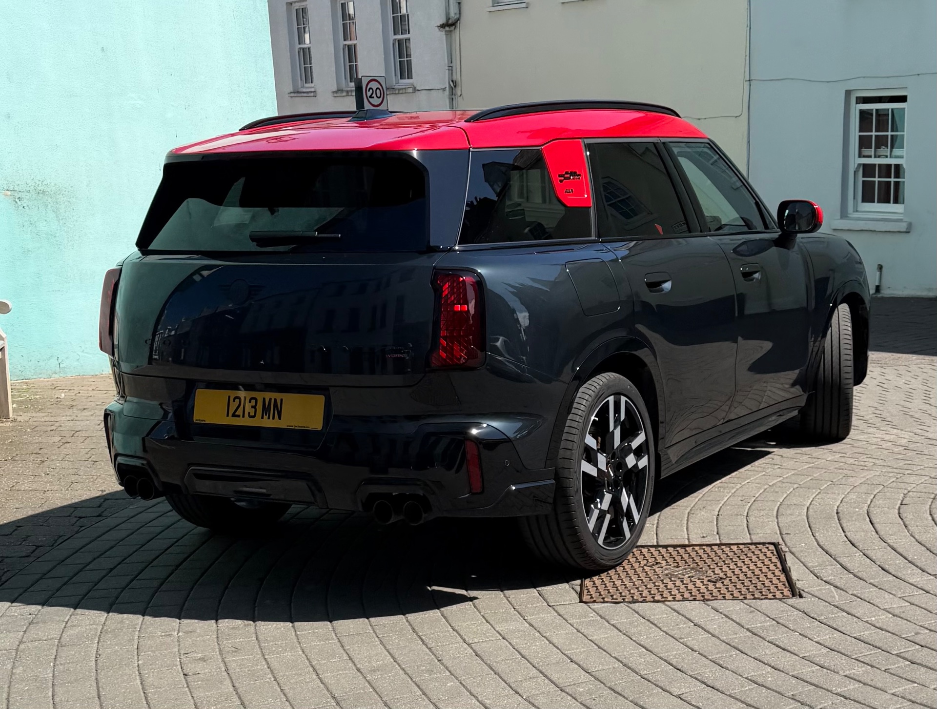 1213 MN spotted in Castletown