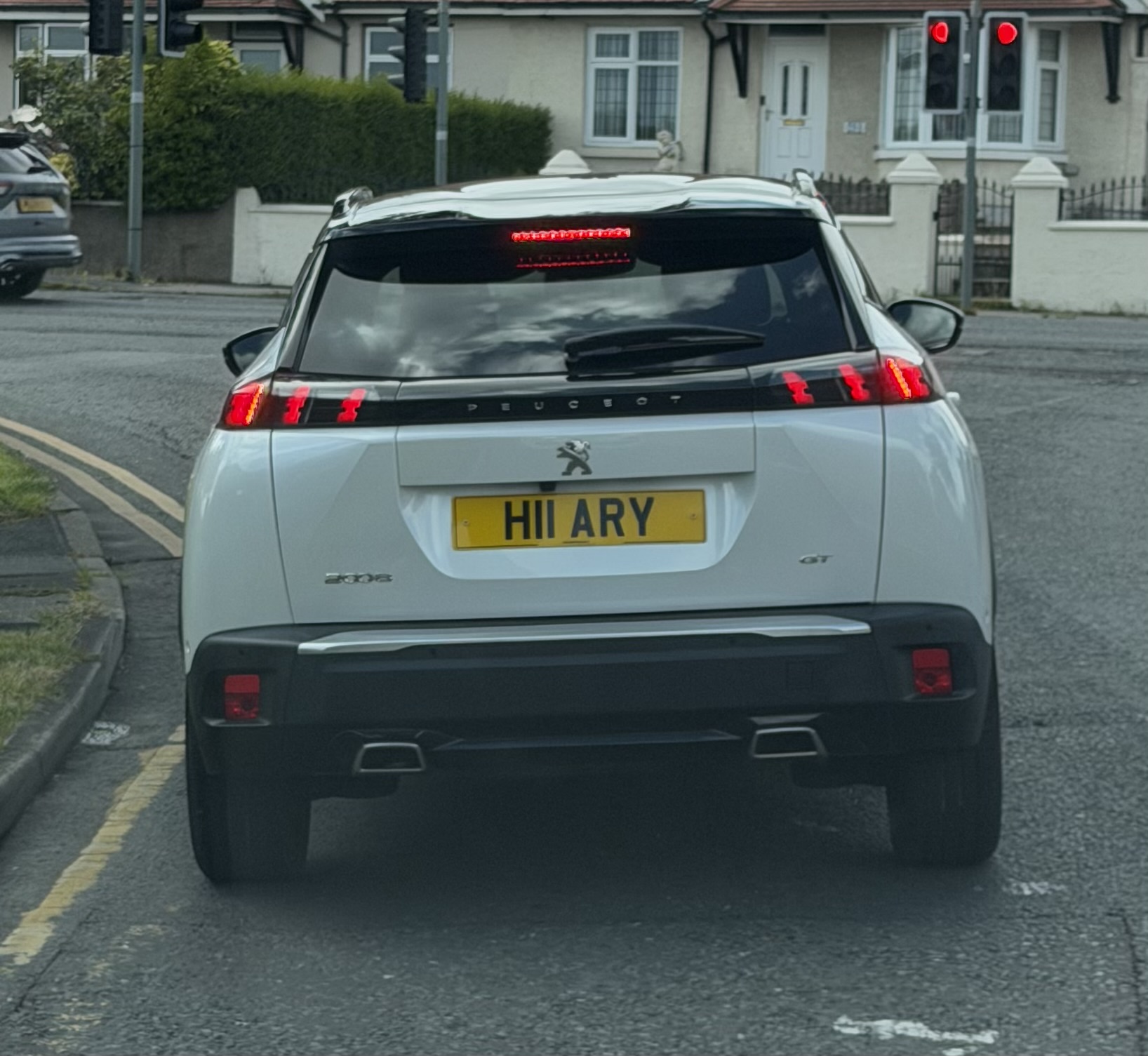 H11 ARY spotted on Peugeot 2008