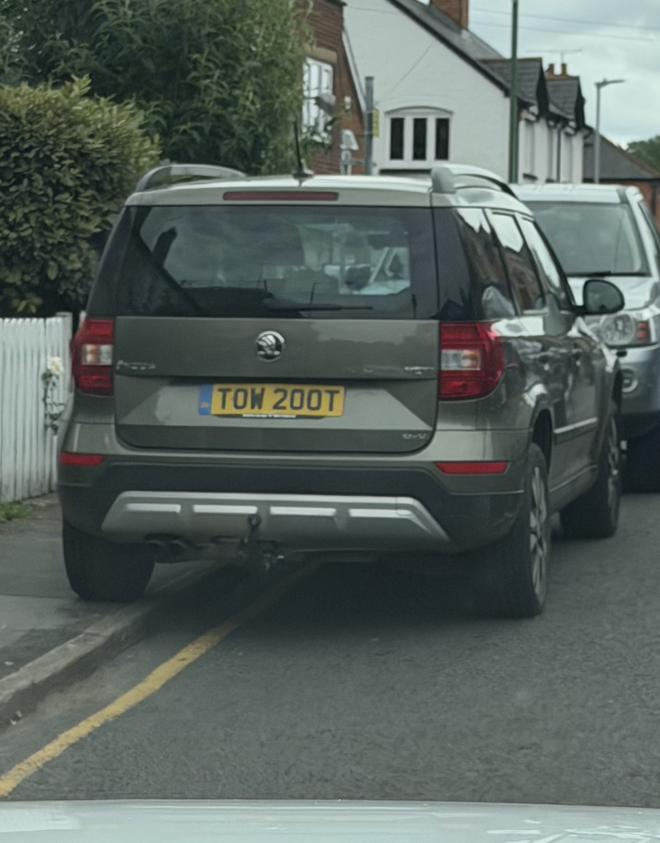 TOW 200T spotted on Skoda Yeti