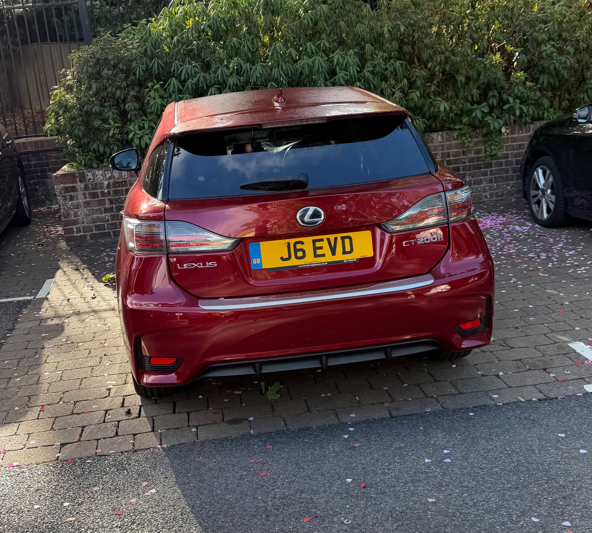 J6 EVD spotted on Lexus CT 200h