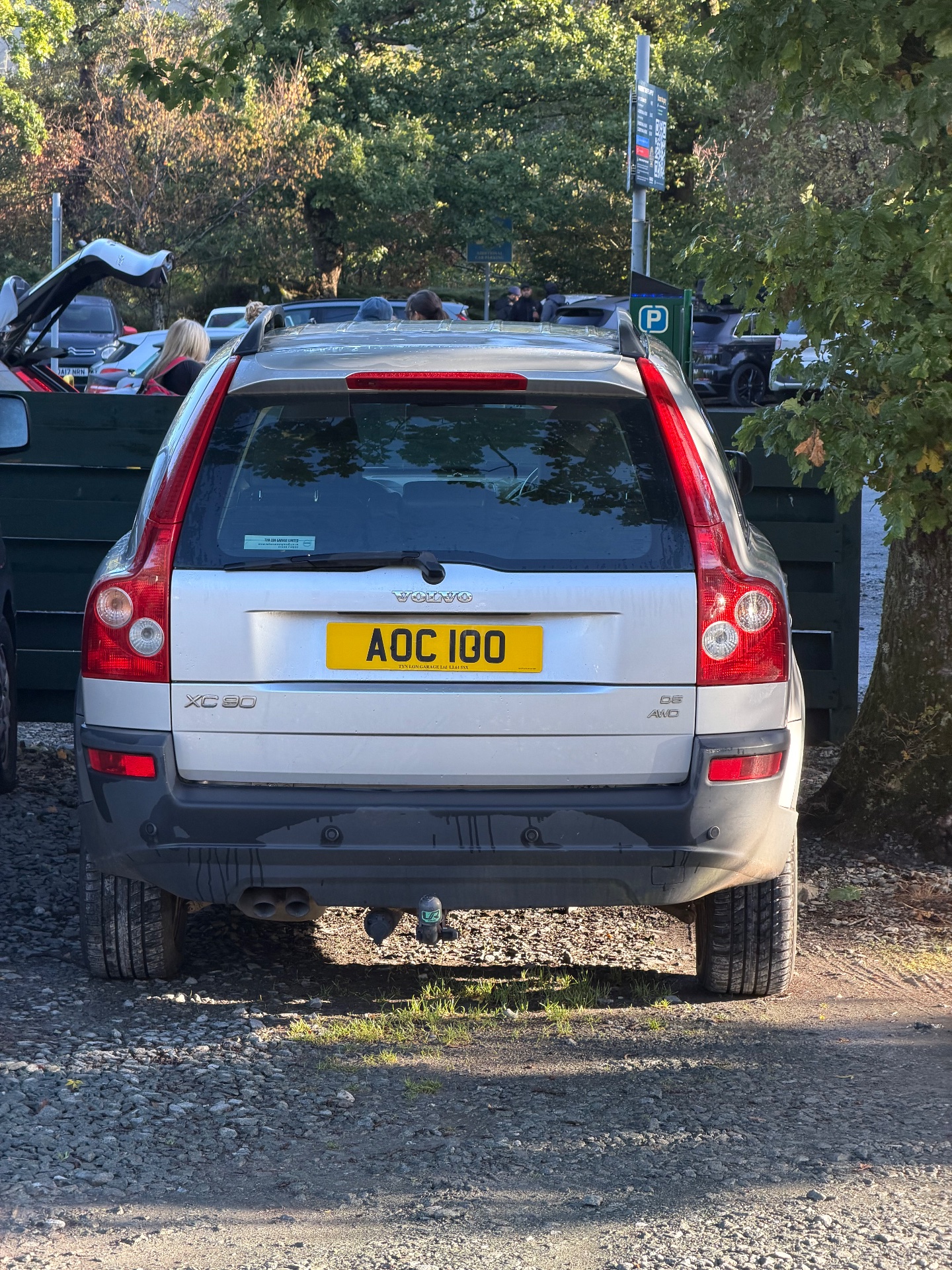 AOC 100 spotted on Volvo XC90
