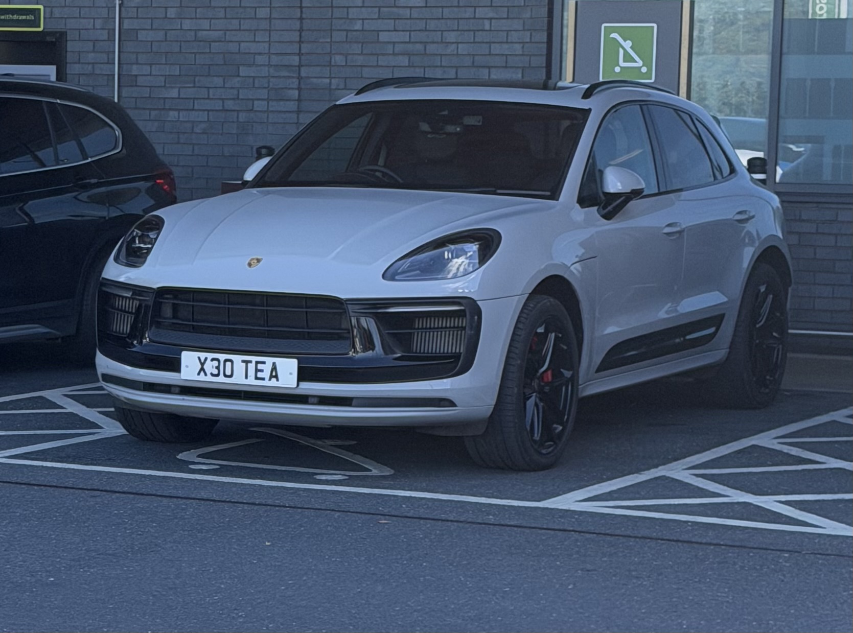 X30 TEA spotted on Porsche Macan