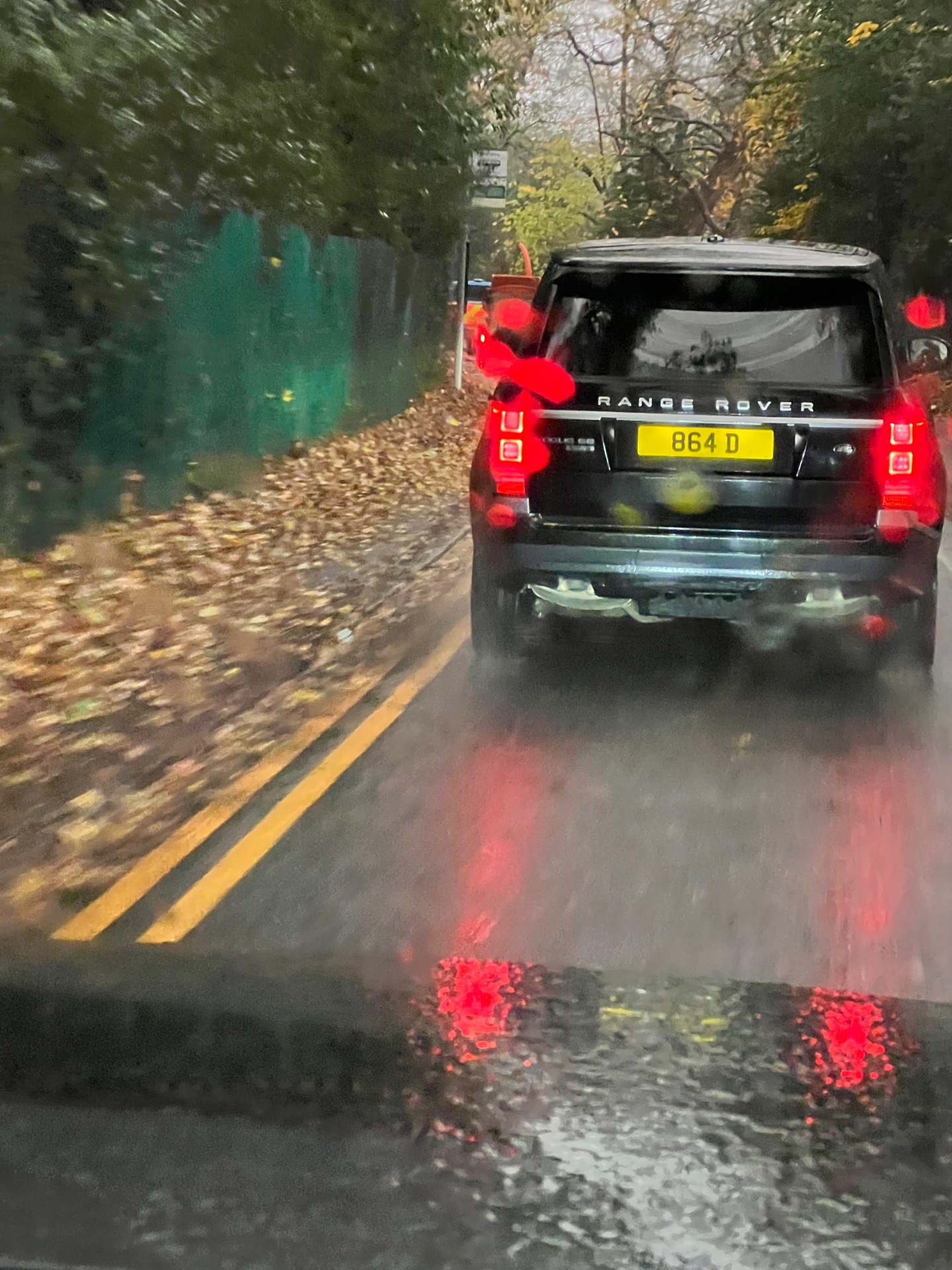 864 D spotted on Land Rover Range Rover