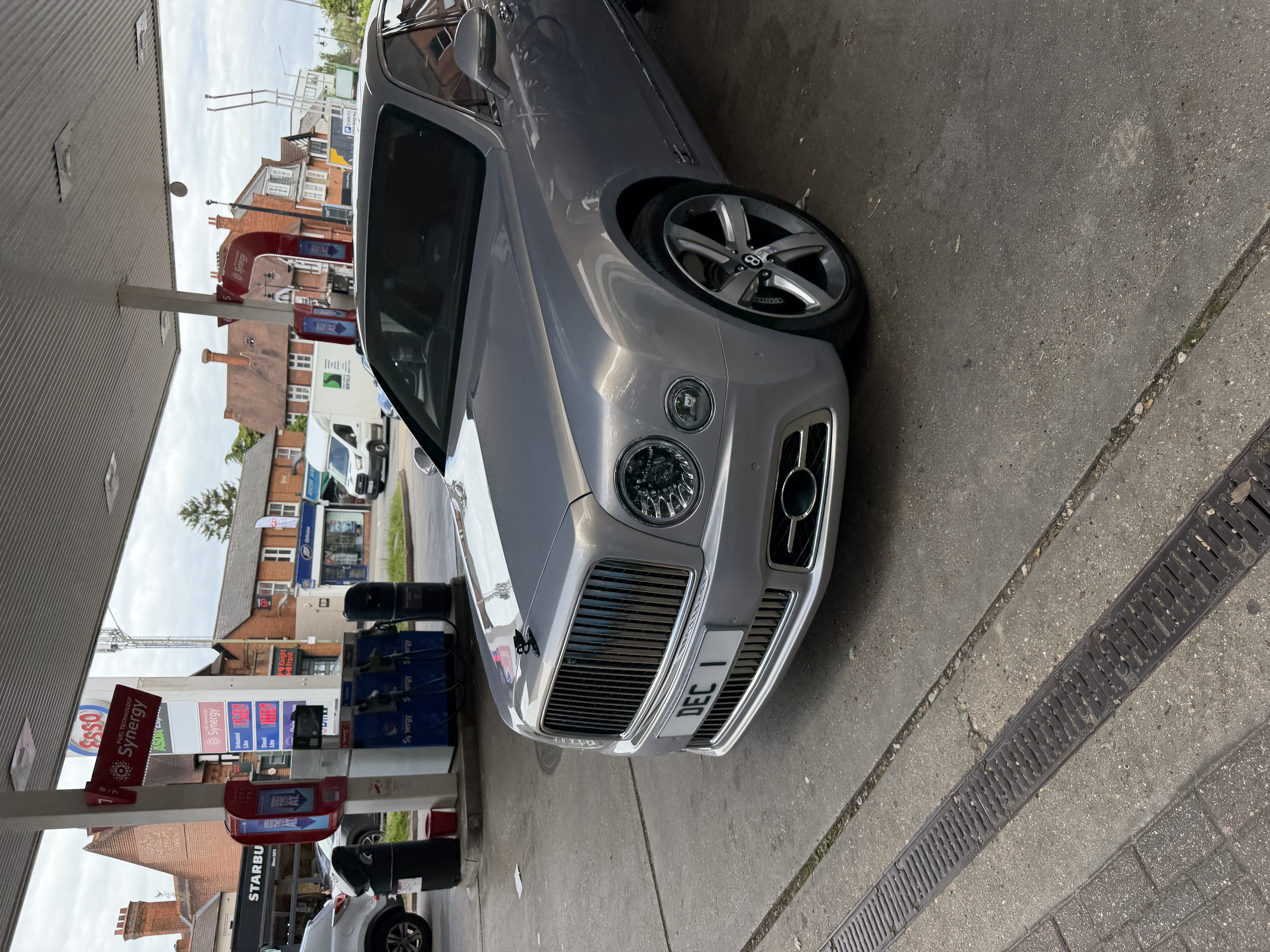 DEC 1 spotted on Bentley Mulsanne
