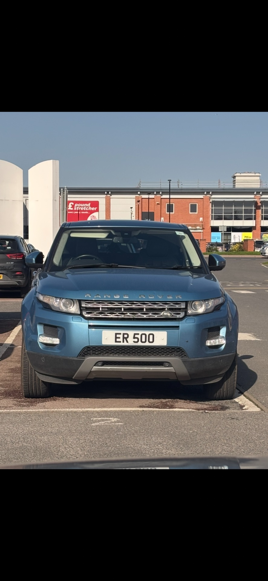 ER 500 spotted on Land Rover Range Rover Evoque