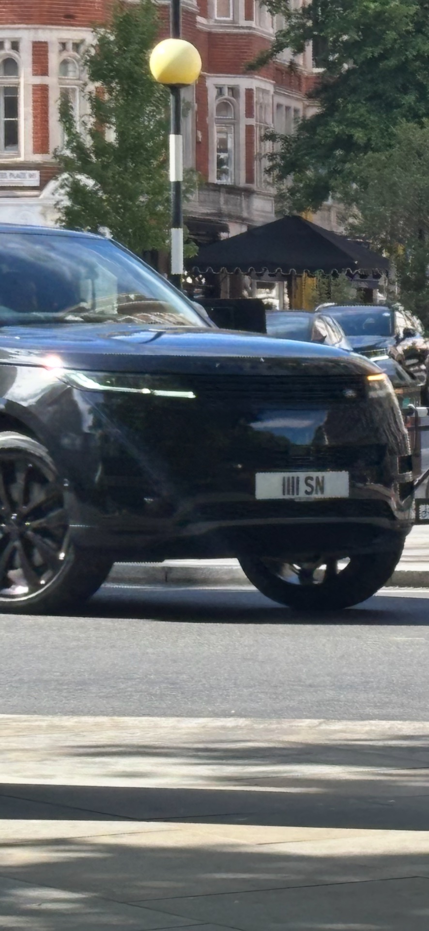 1111 SN spotted on Land Rover Range Rover Velar