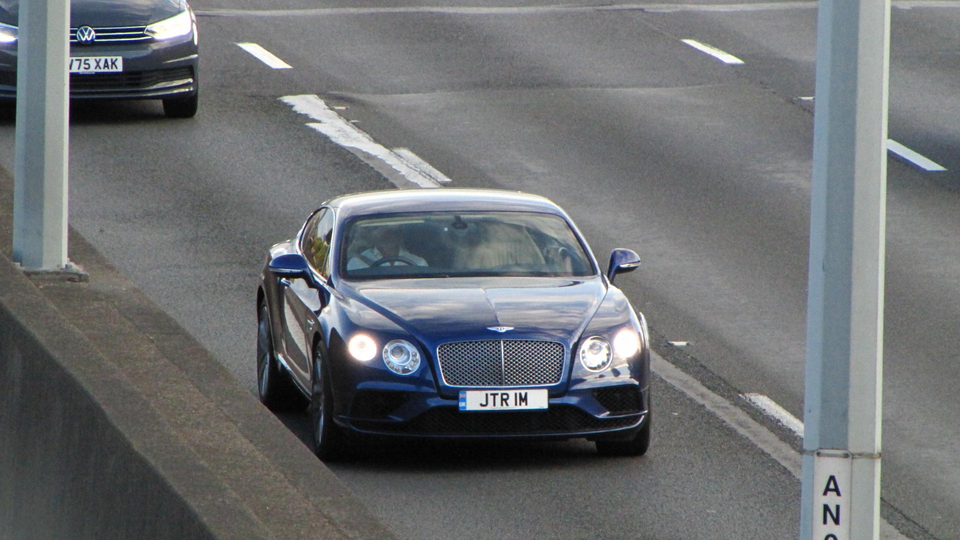 JTR 1M spotted on Bentley Continental