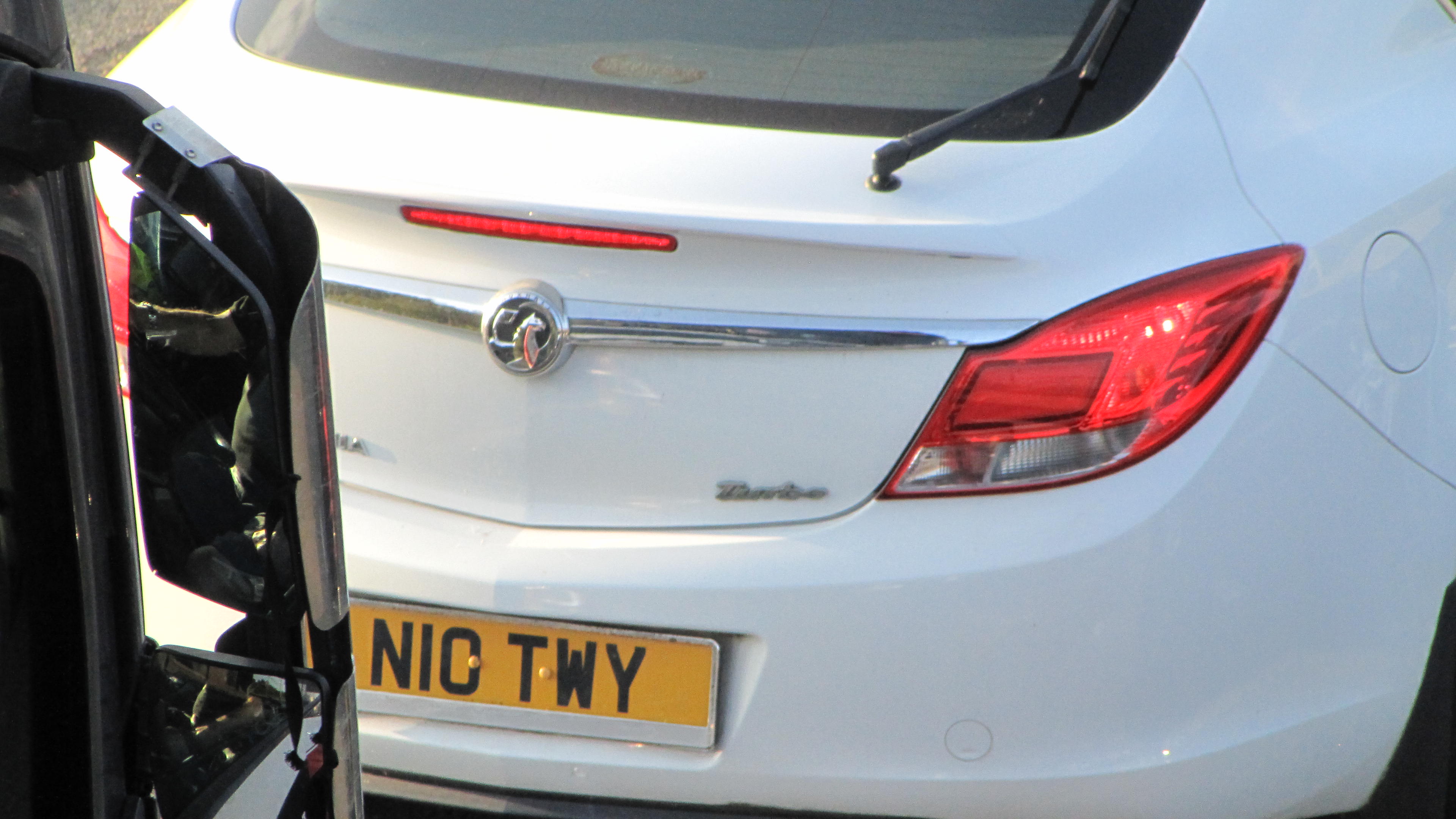 N10 TWY spotted on Vauxhall