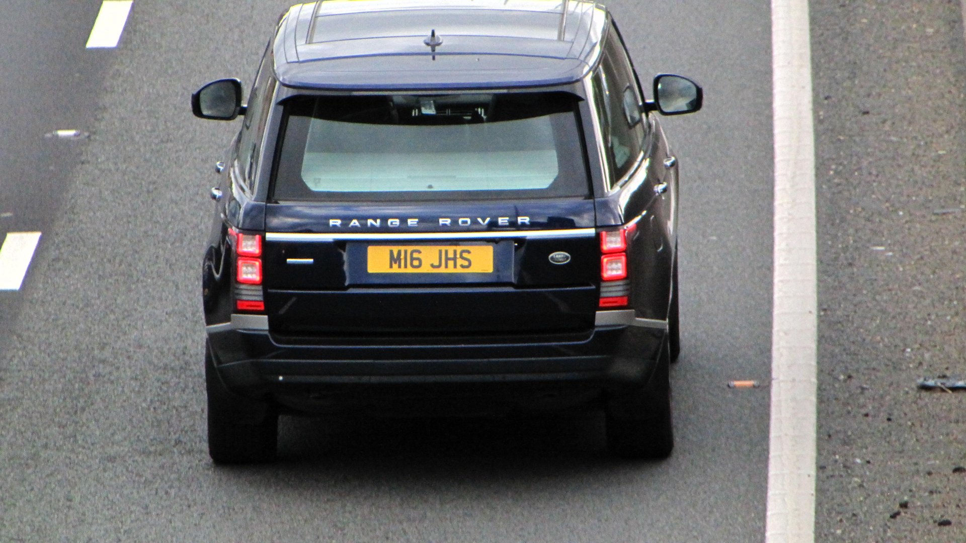 M16 JHS spotted on Land Rover Range Rover