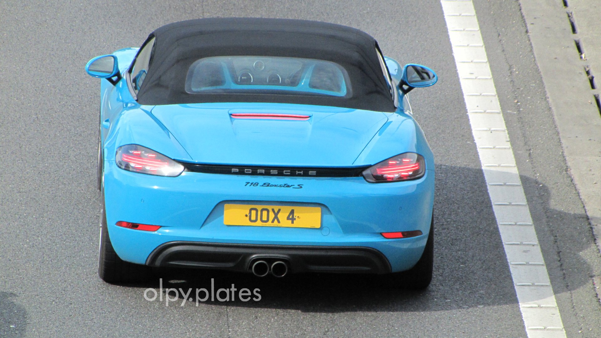 OOX 4 private number plate on a Porsche 718 Boxster, spotted in Slough