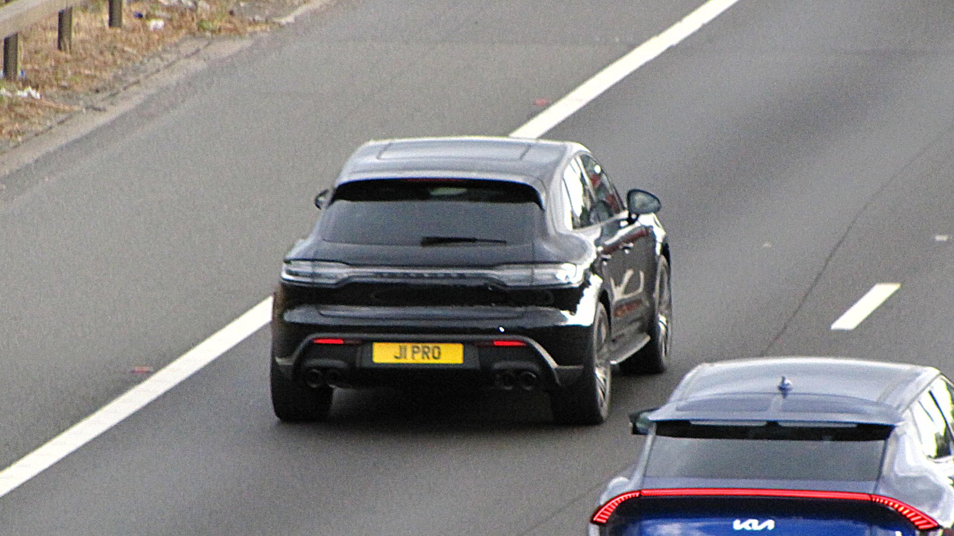 J1 PRO spotted on Porsche Macan