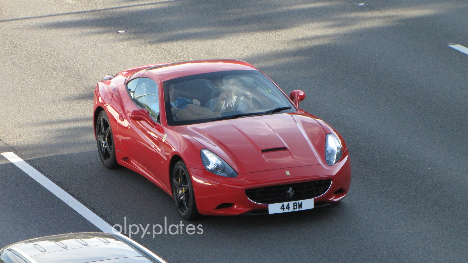 44 BW spotted on Ferrari California