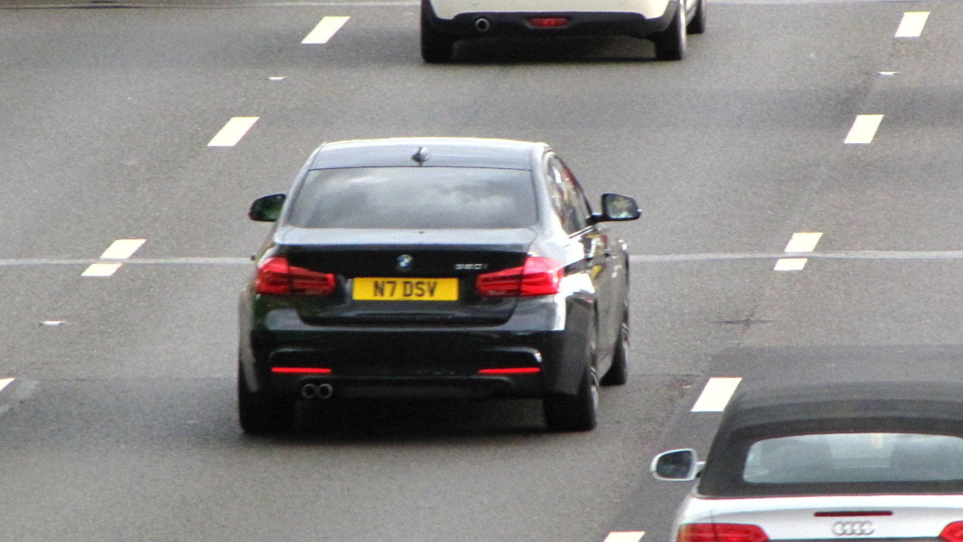 N7 DSV private number plate on a BMW 3 Series, spotted in Slough