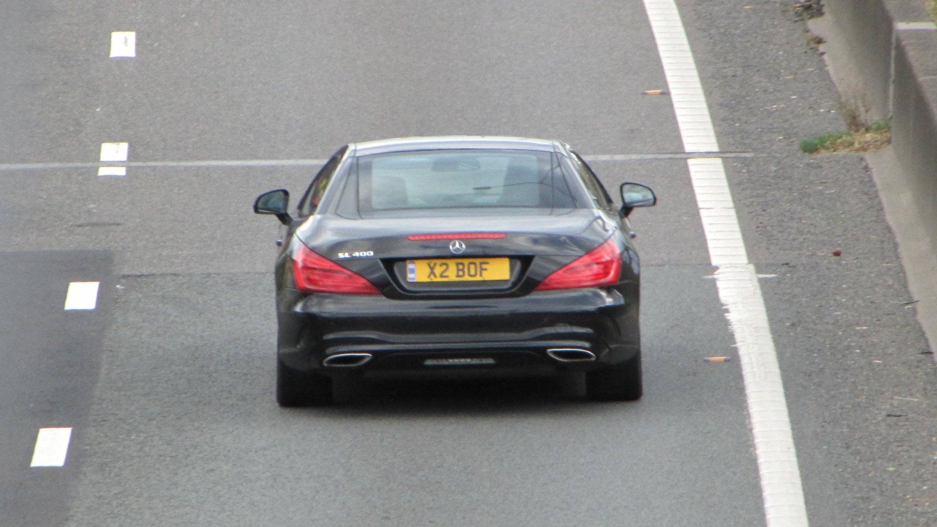 X2 BOF spotted on Mercedes-Benz SL